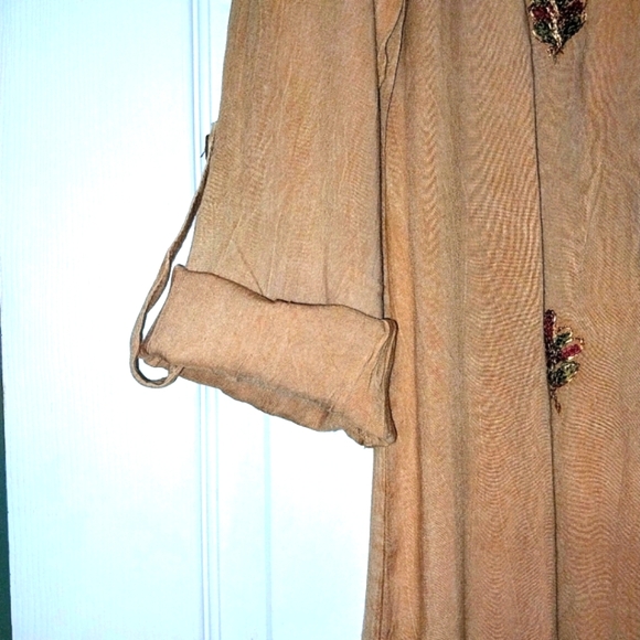 Amanda's Collection NWT Dress Tunic Sz Medium Embroidered 100% Rayon Tan - Picture 7 of 9
